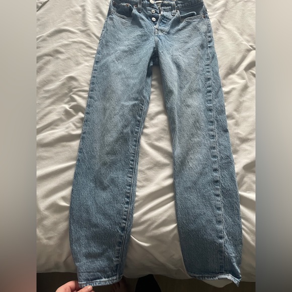 Levi’s wedgie jeans 24 waist - Picture 4 of 4